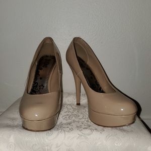 Nude Platform. Wrong size
